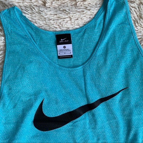 Nike - Running Tank - Picture 2 of 2